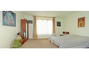 Ukrajina Privát Malyj Bereznyj, Eksterier